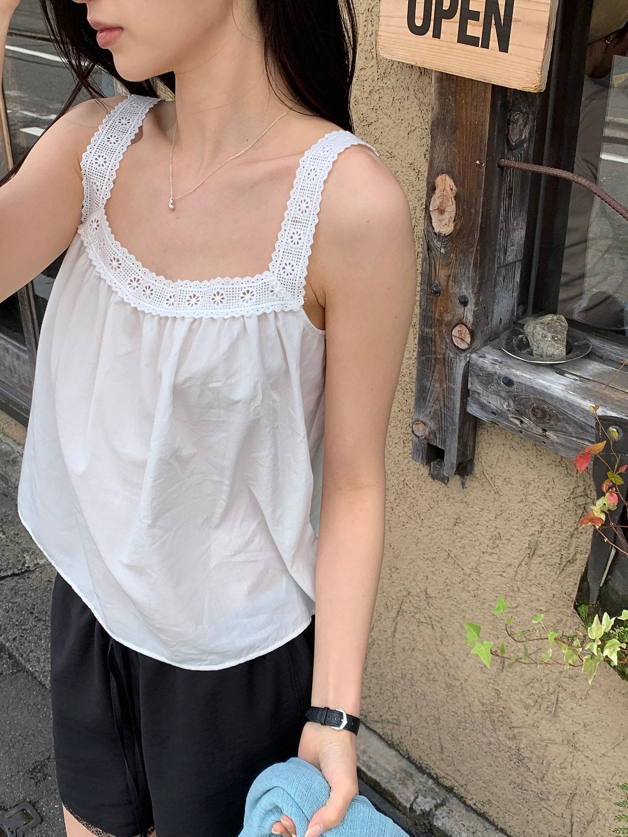 Lumi square neck lace sleeveless-3col