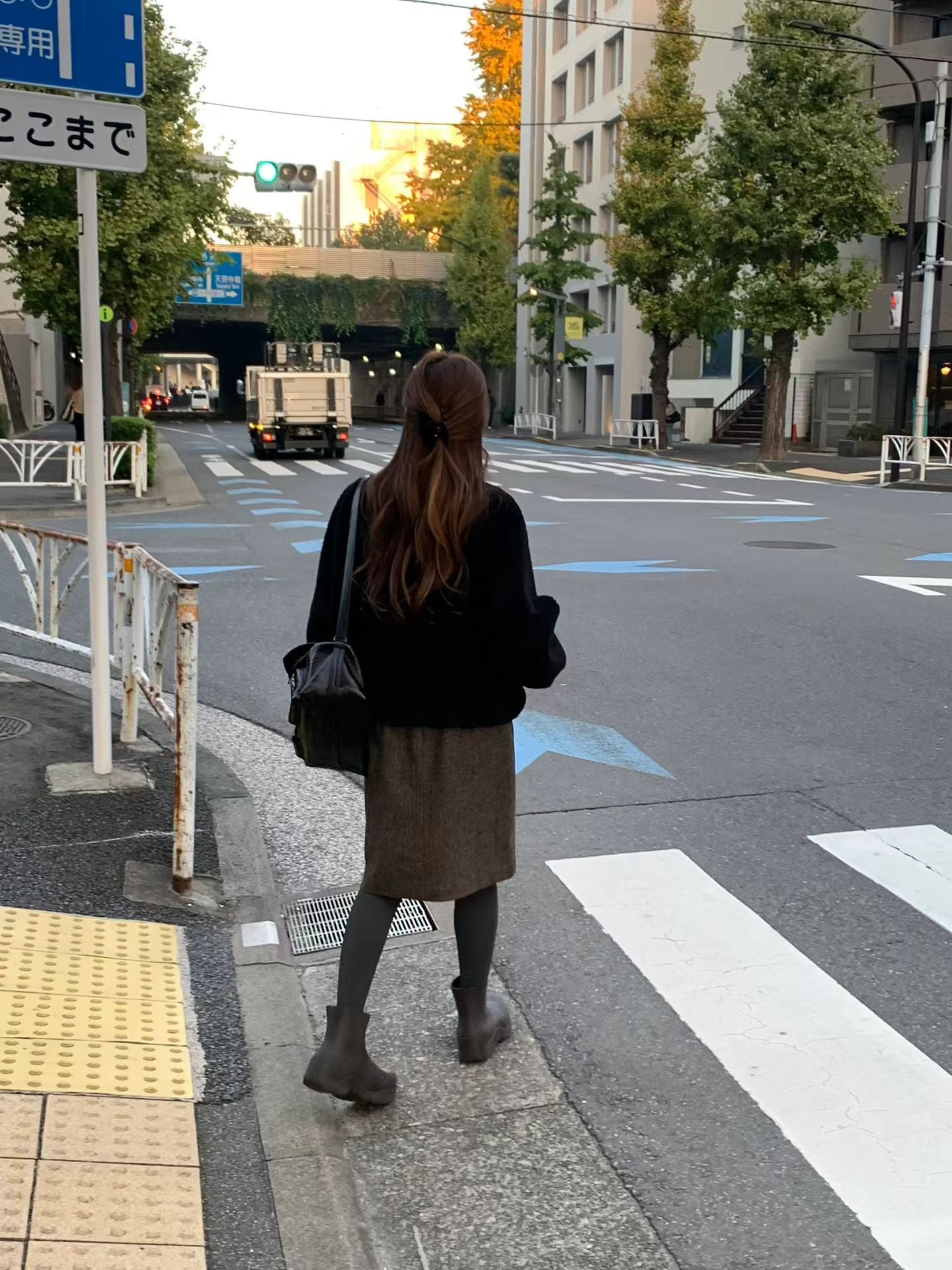 Ounce classic herringbone wool midi skirt-2col