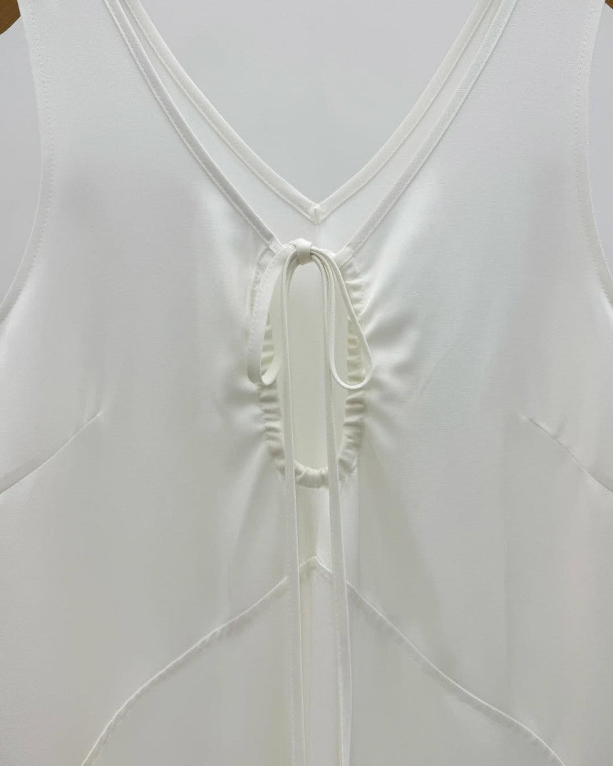 Ridge v-neck back string onepiece