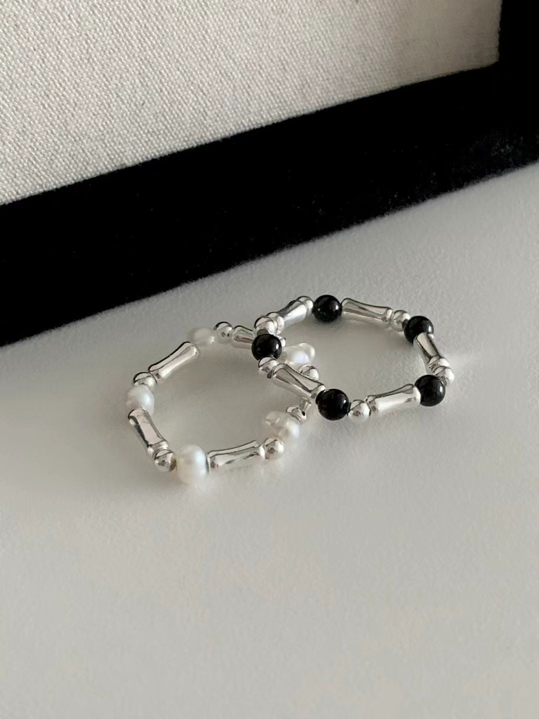 Pentagon Onyx Banding ring-2col