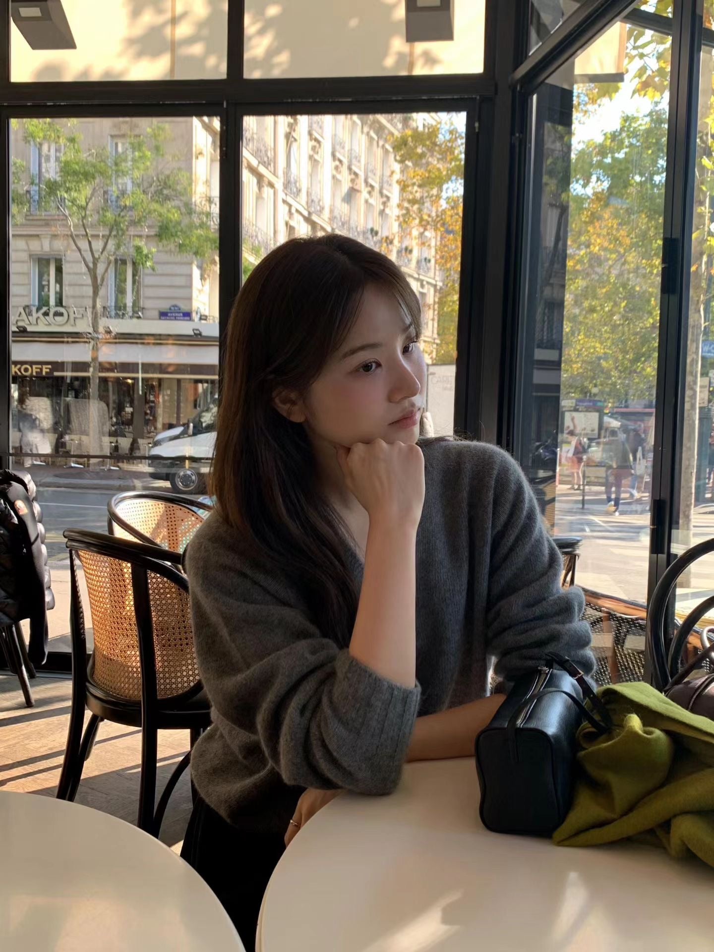 Ounce hairy raccoon v knit-4col