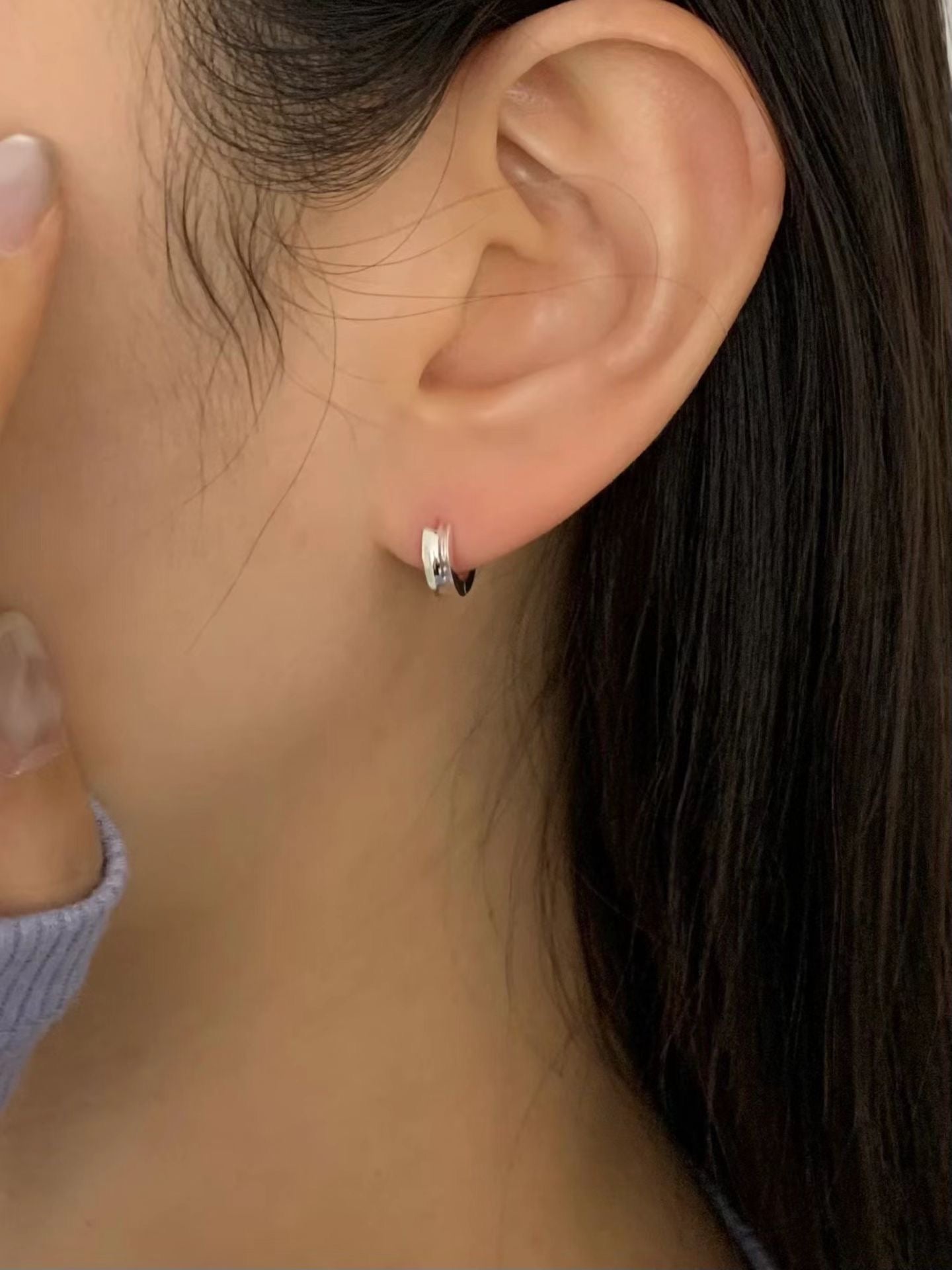 Luna Bold One Touch Earrings