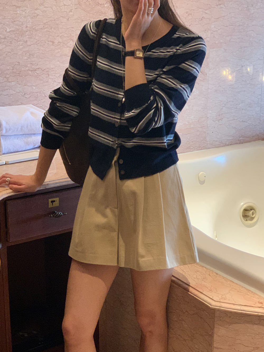 motion s.t cardigan-2col