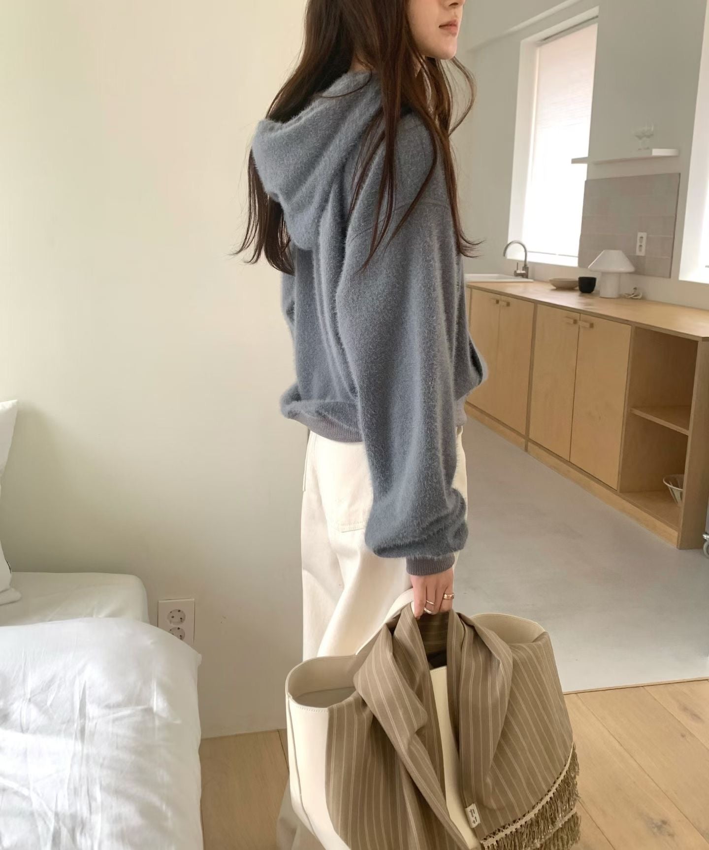 deondo flurry hood T-3col