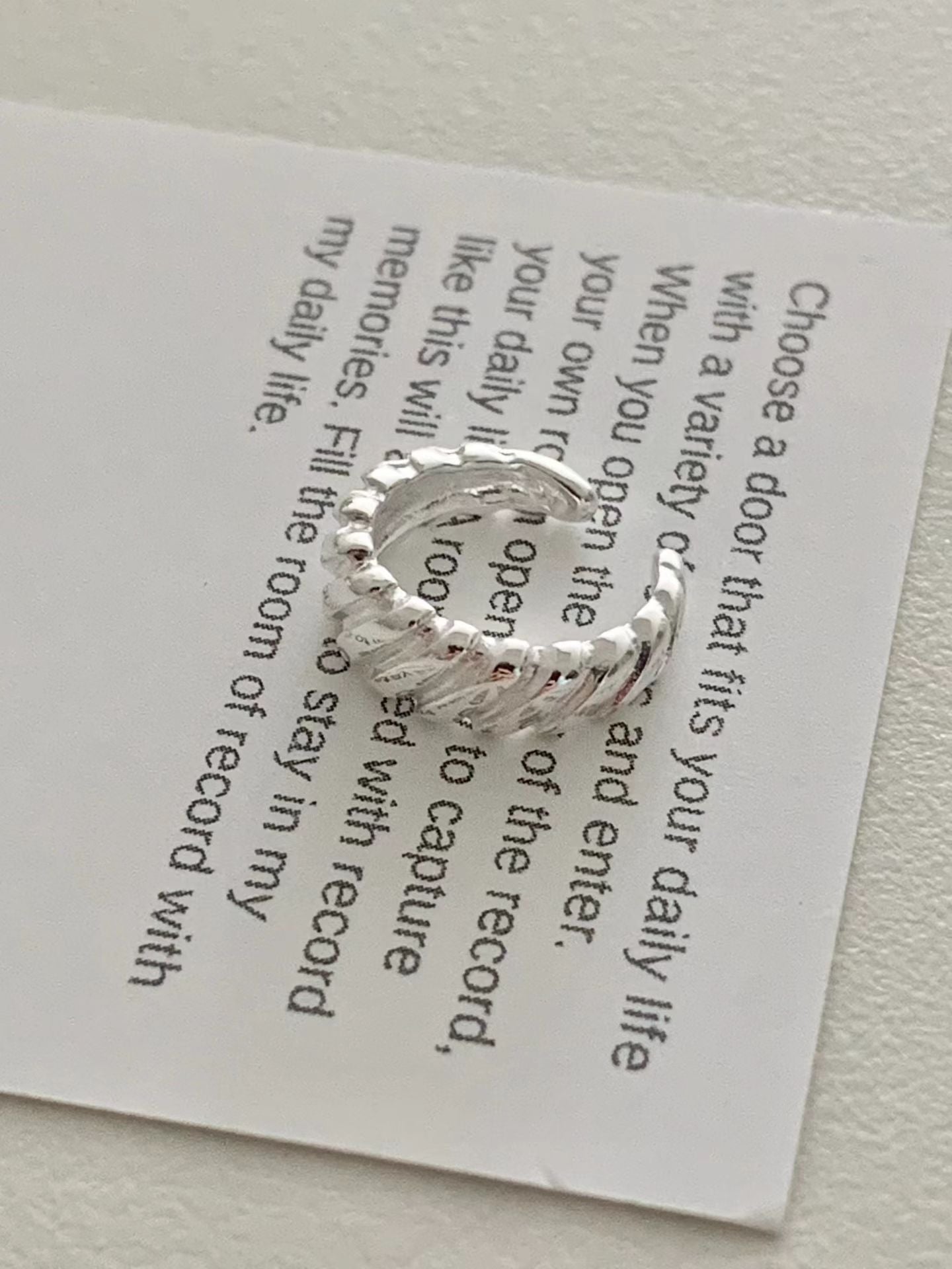 Julie Earcuff
