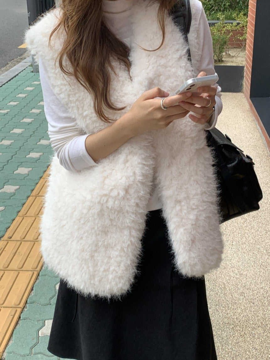Kelly shearling vest
