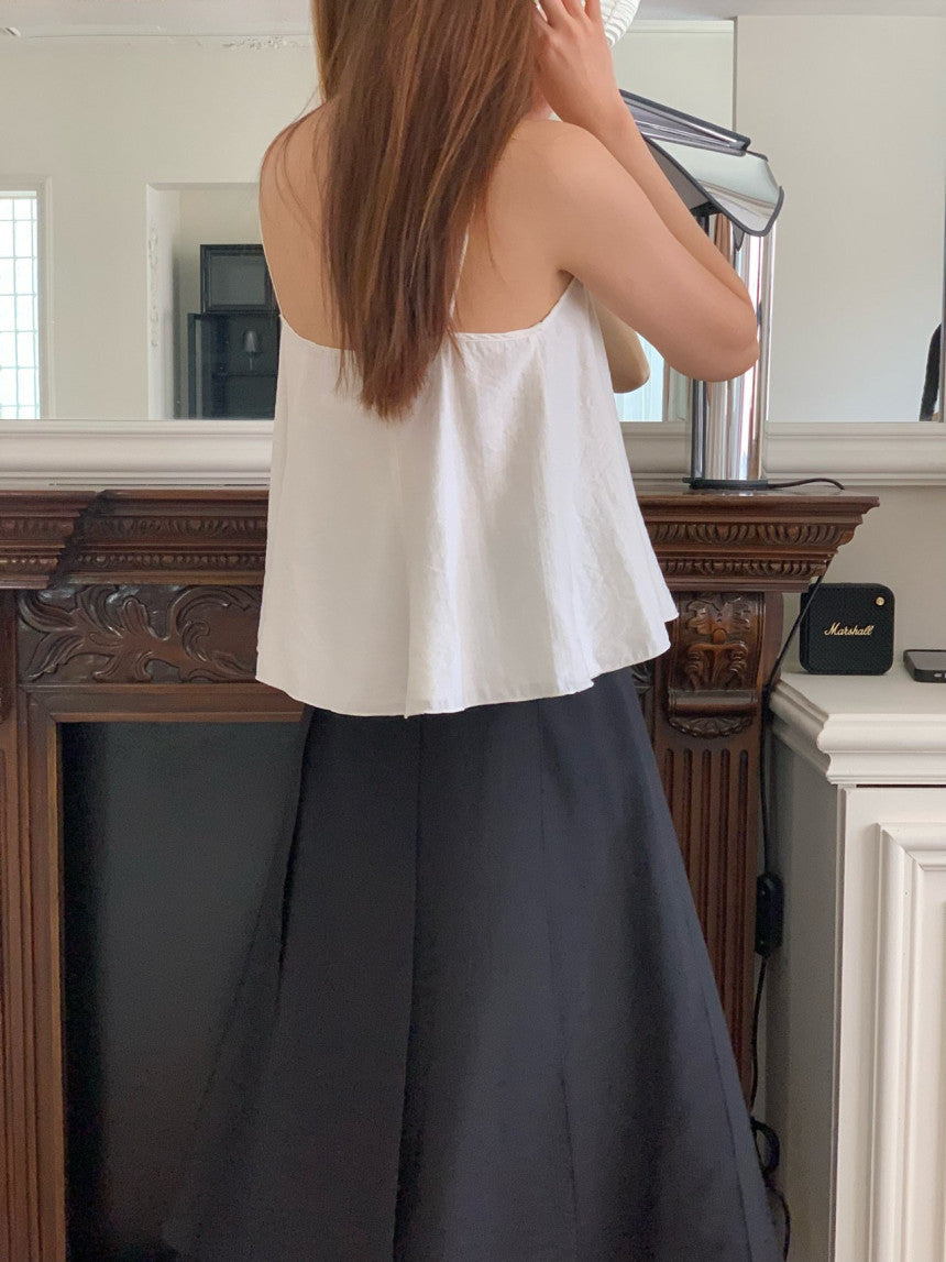 Move slit sleeveless blouse-2col