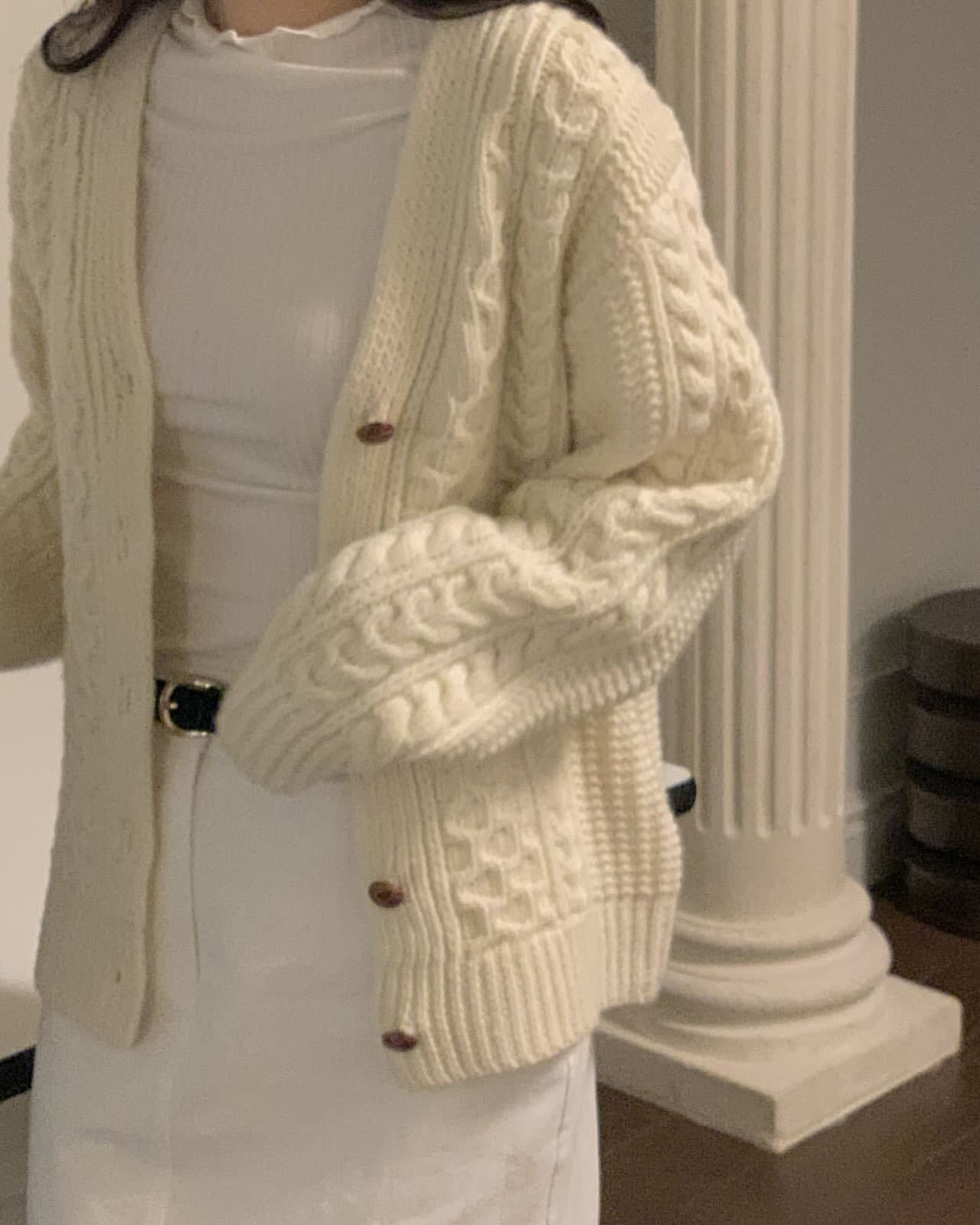 Rosy wool cable cardigan-2col