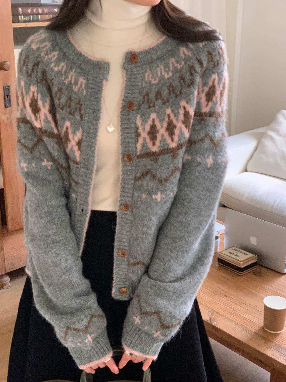 snow cardigan-3col