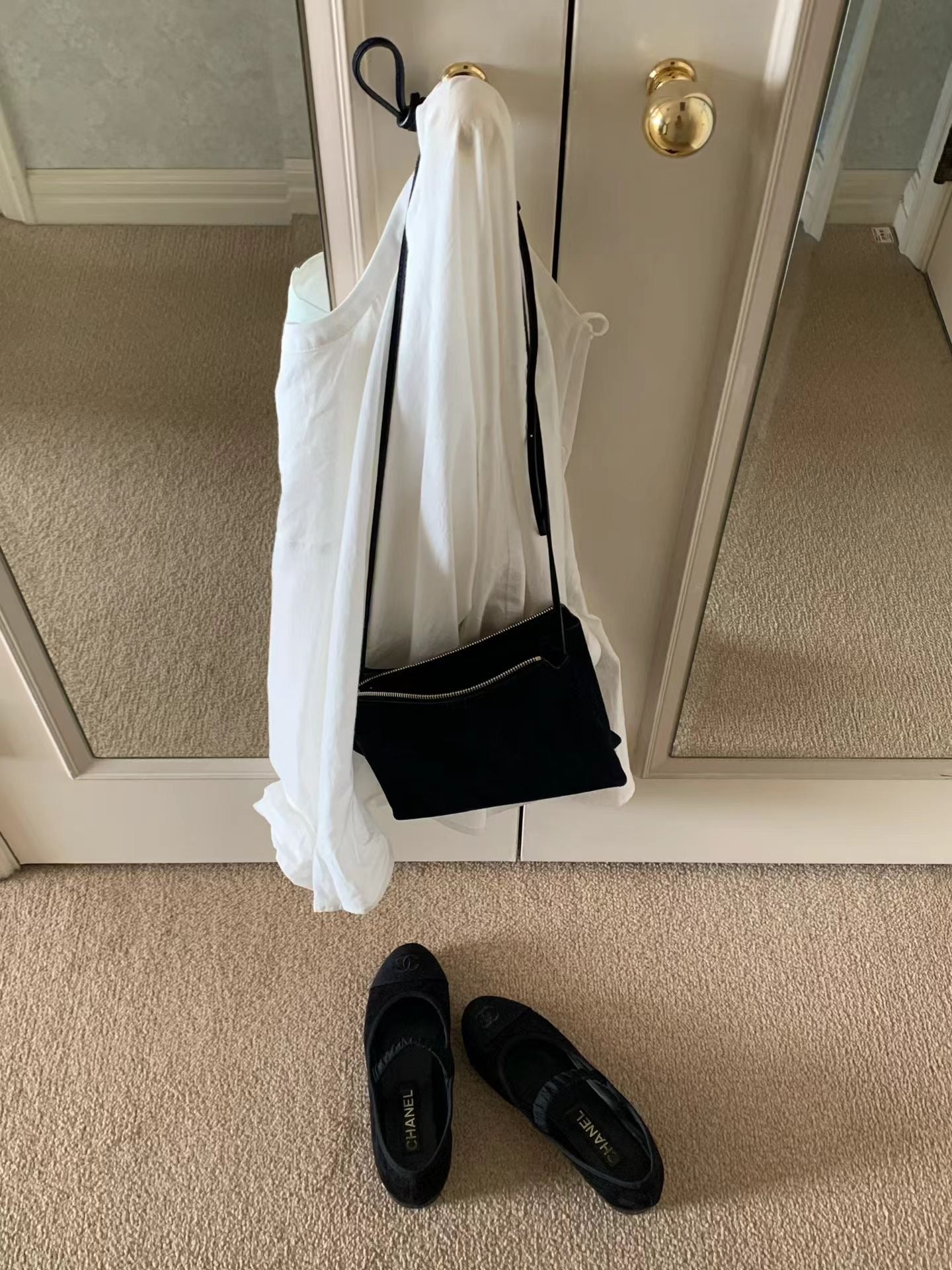 即納 Ounce kity pintuck blouse