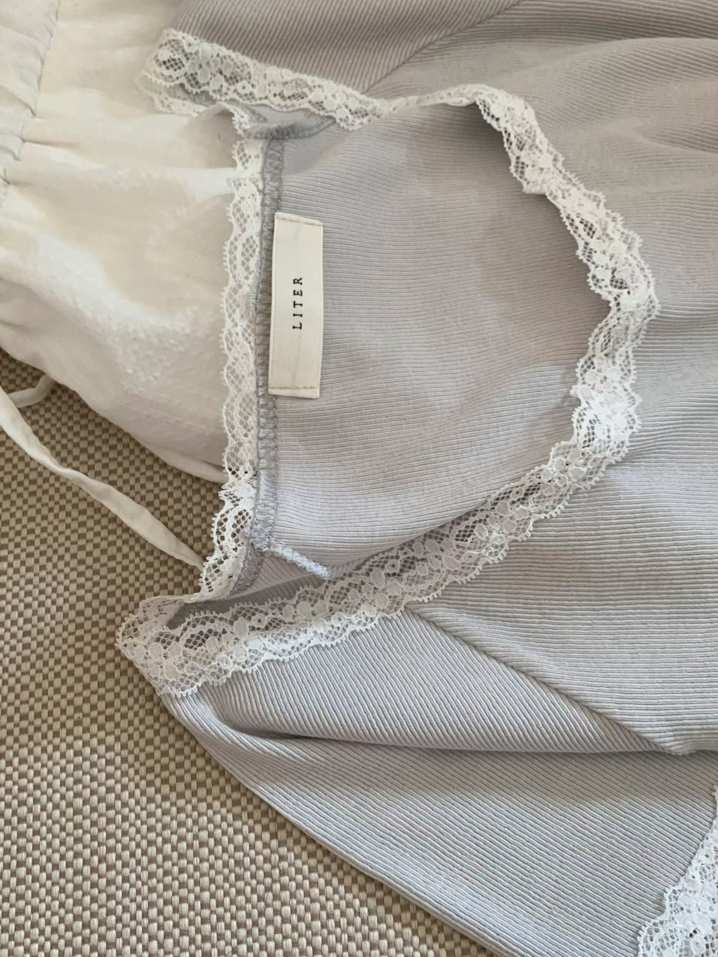 liter gelato lace T-2col