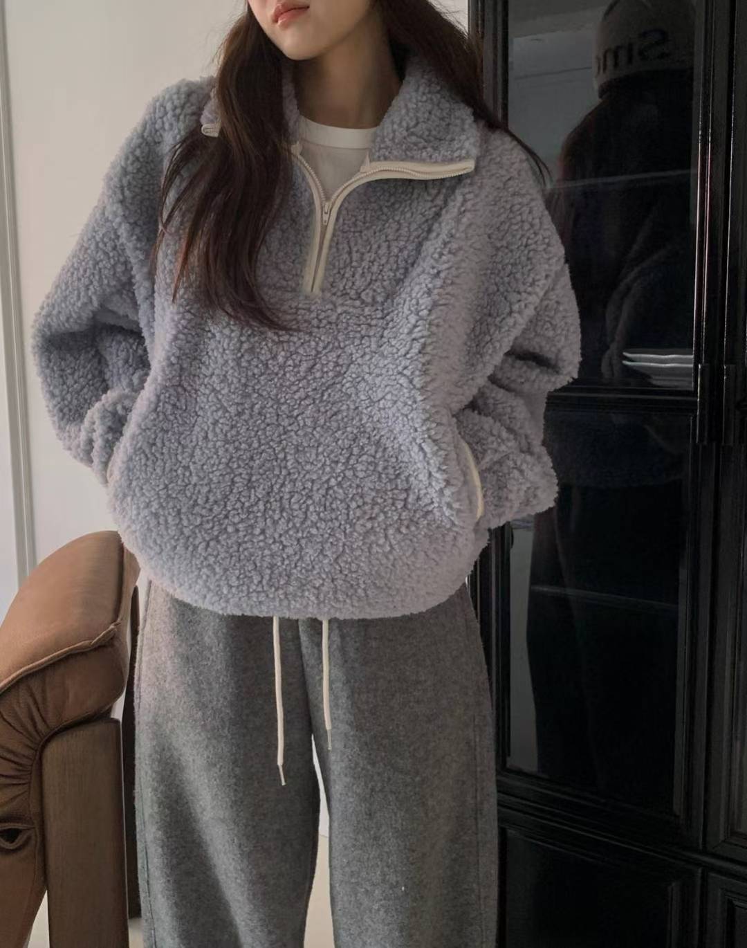 uug half zip up-2col