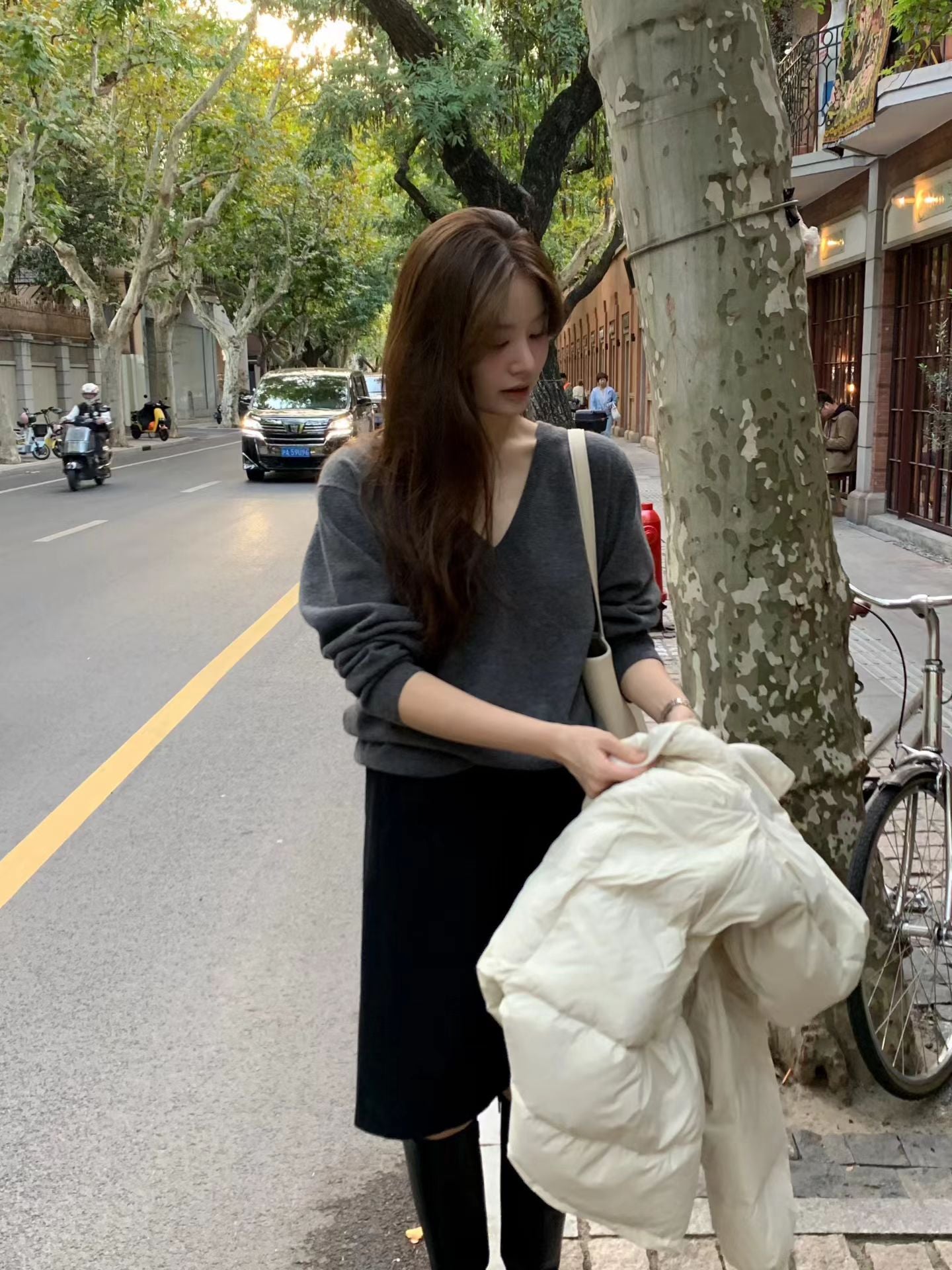 Ounce lage deep V-neck knit-3col