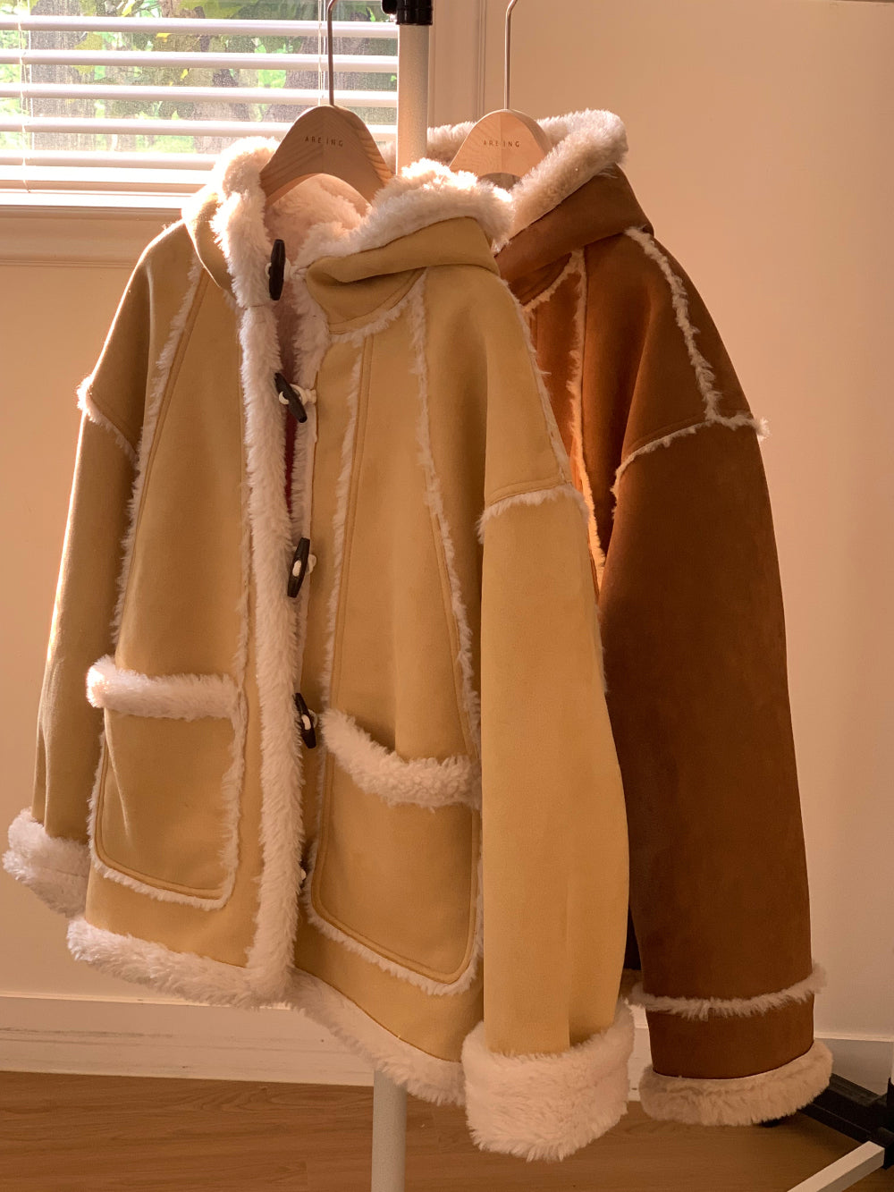 Shabble Mustang-2col