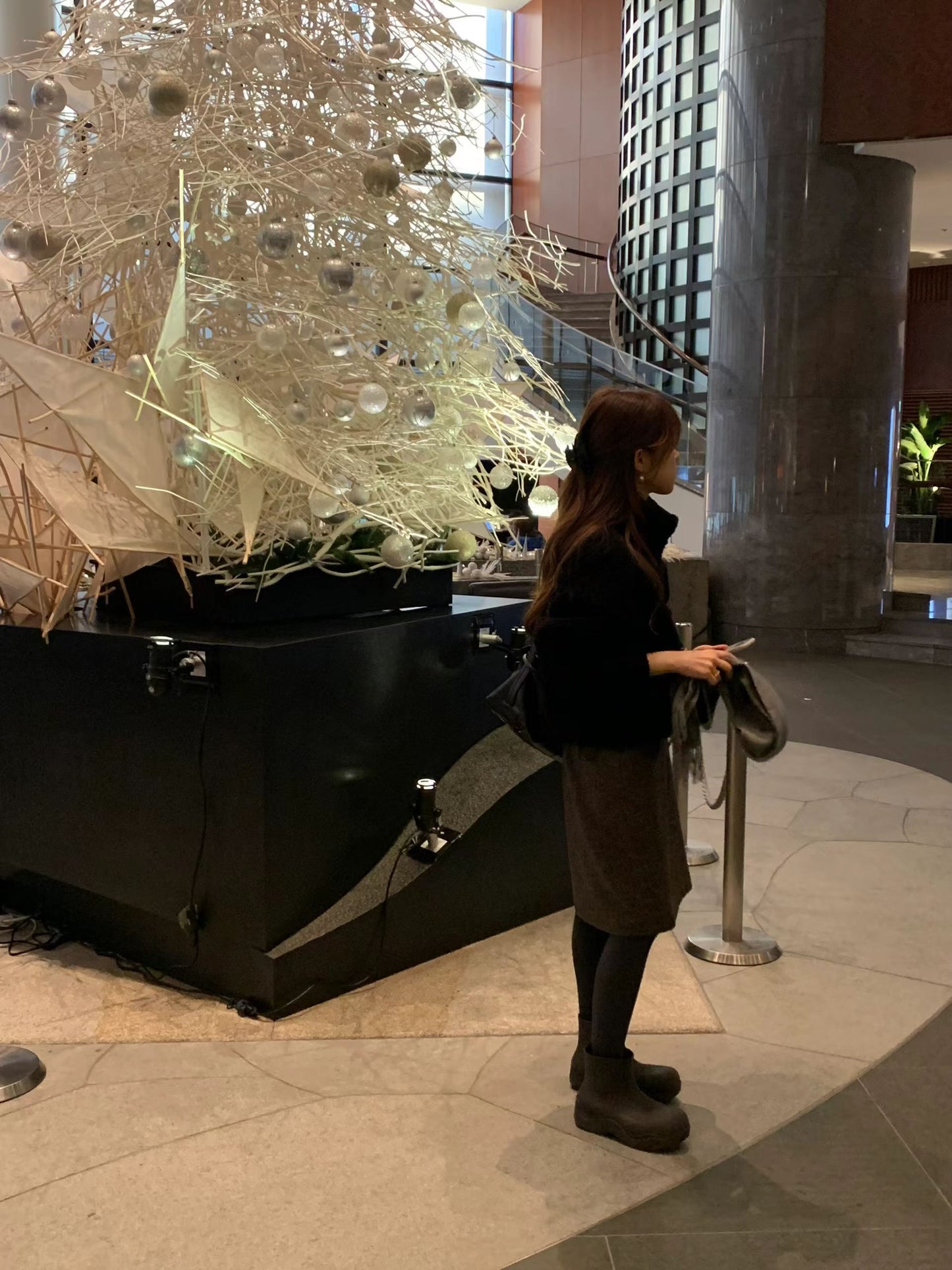 Ounce classic herringbone wool midi skirt-2col