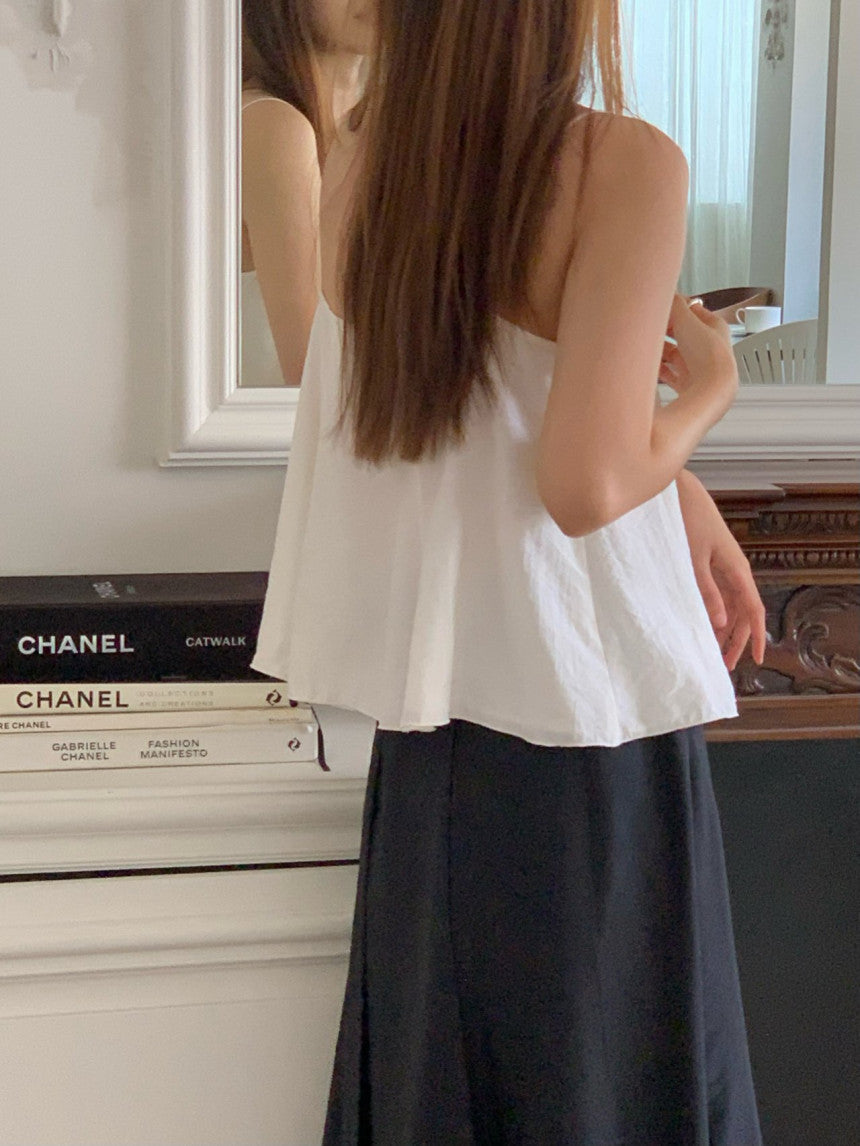 Move slit sleeveless blouse-2col