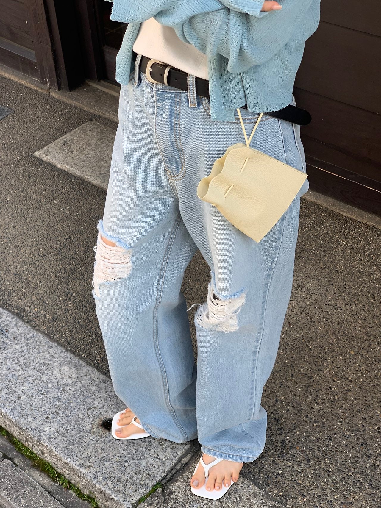 Mood straight damage denim