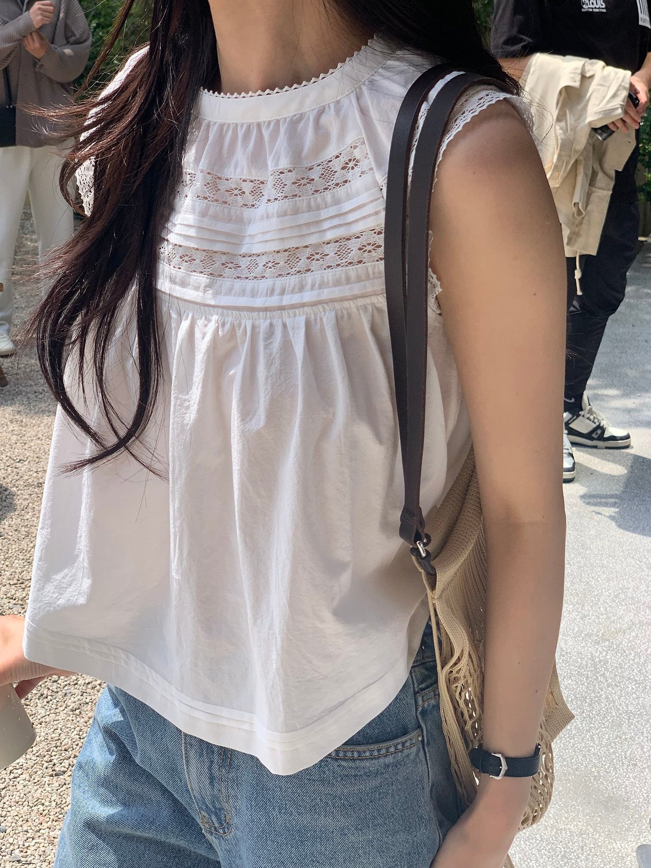Mariel shoulder lace blouse
