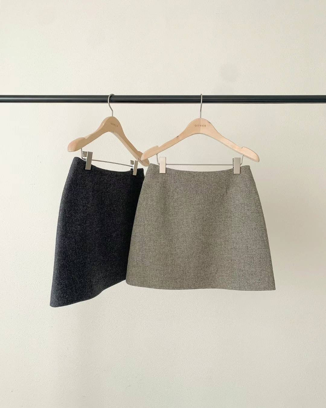 Ounce wool mini skirt-2col