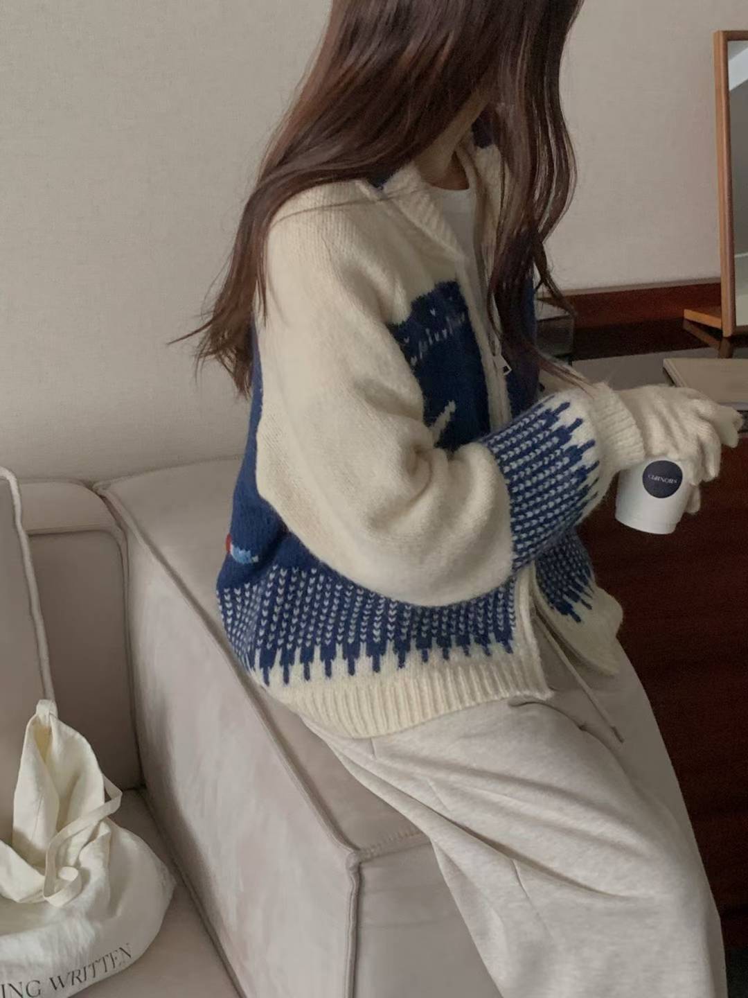 Kowechan cardigan