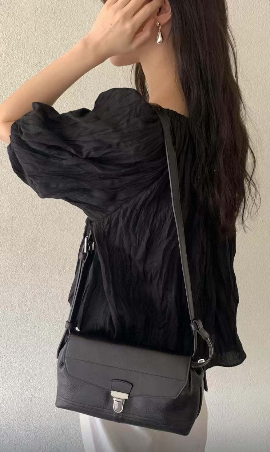 deondo crease off blouse-2col