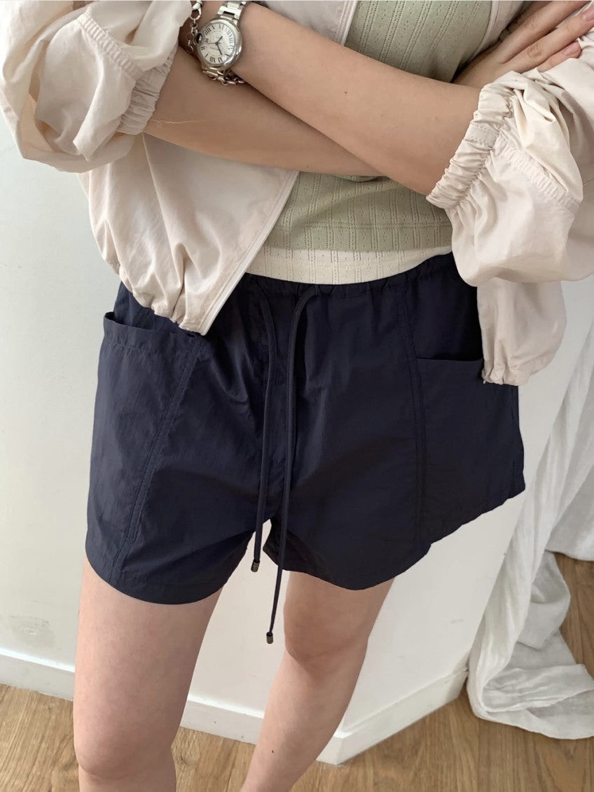 Calling shorts-3col