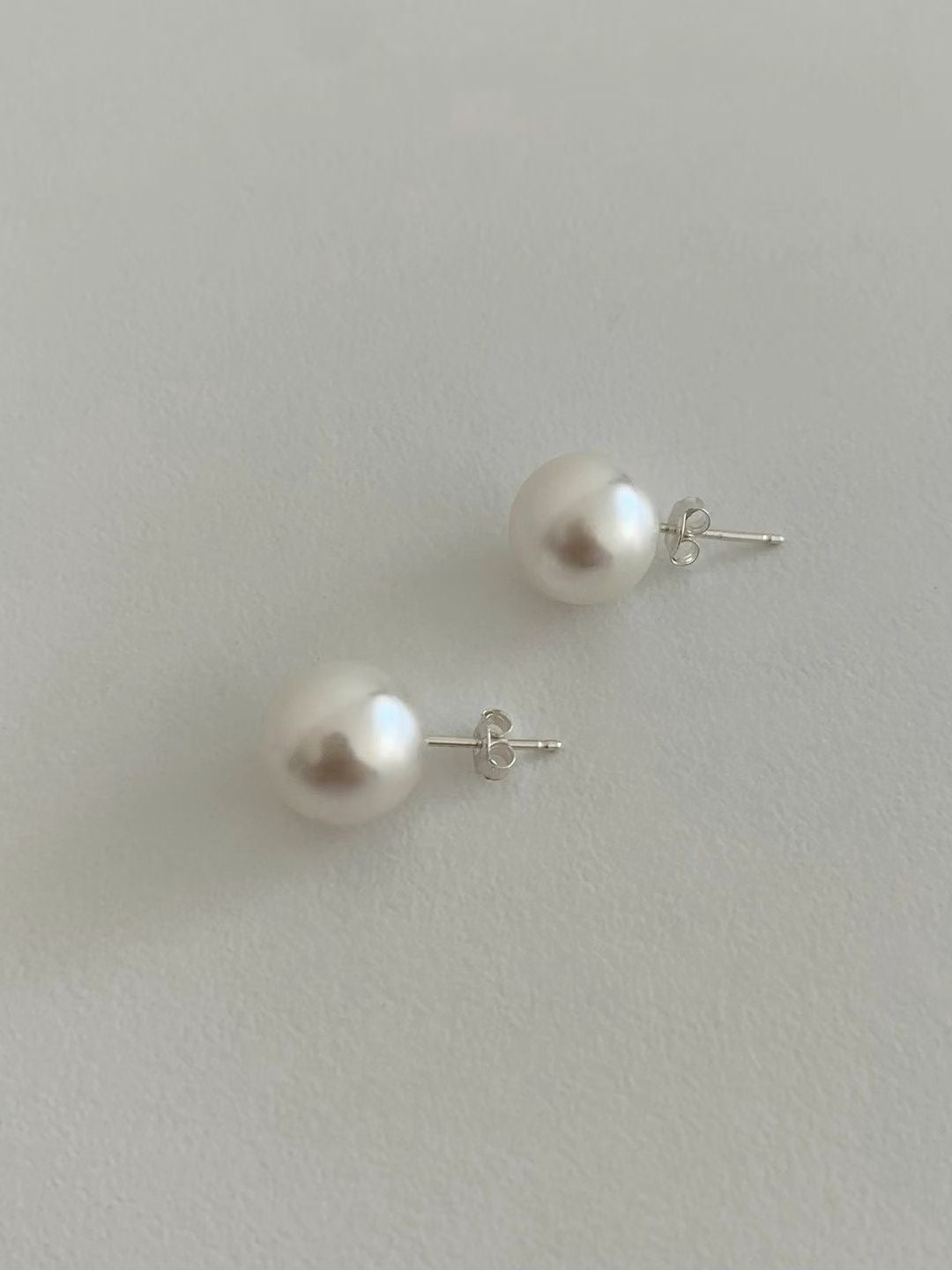 pearl earrings