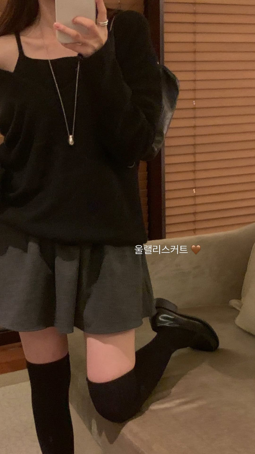 Toni wool sleeveless&v-knit-4col