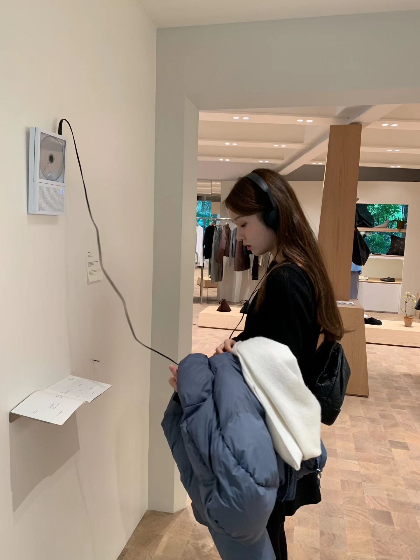 Ounce pleats boat nack T-2col