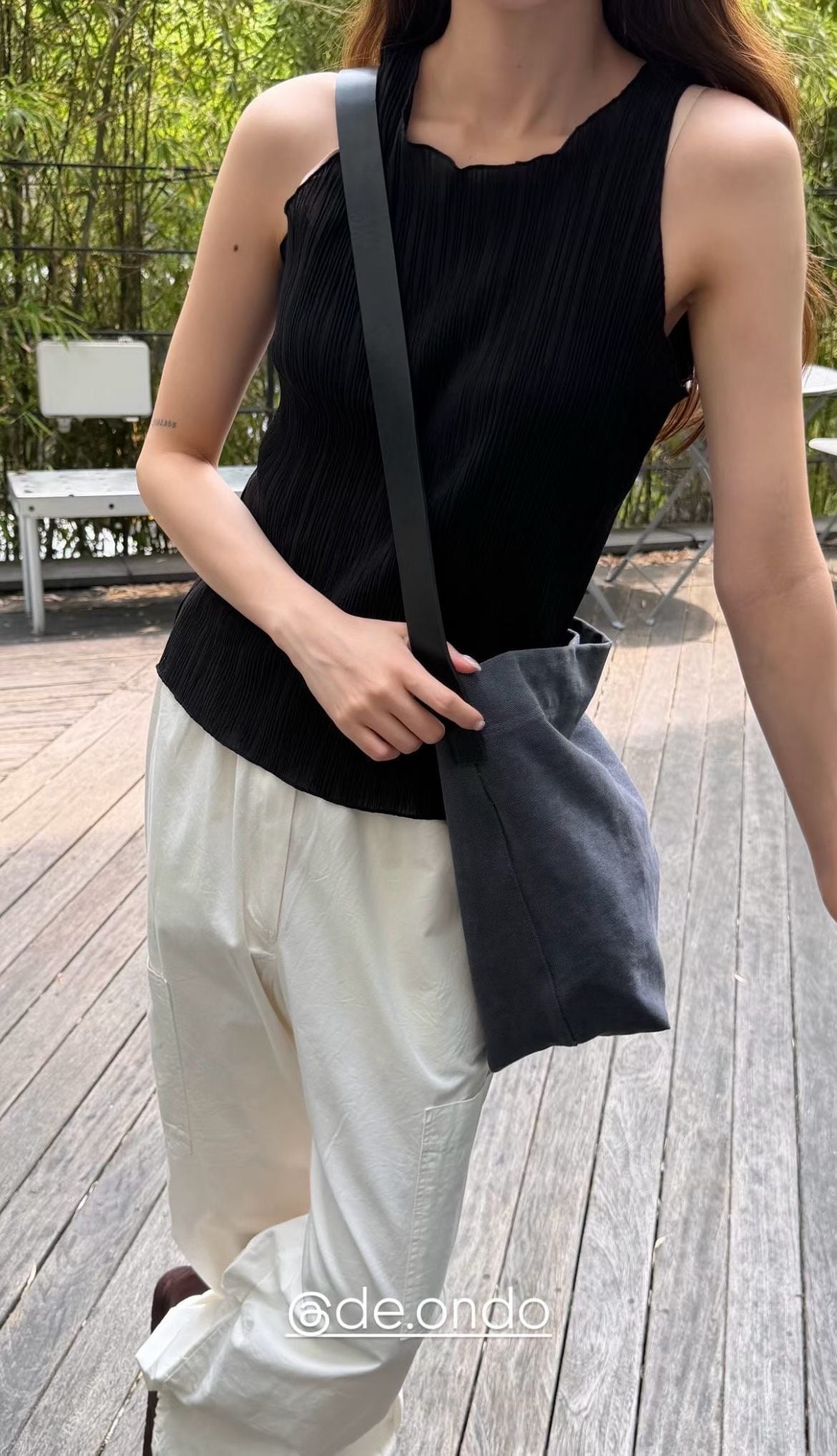 deondo pleats sleeveless-3col