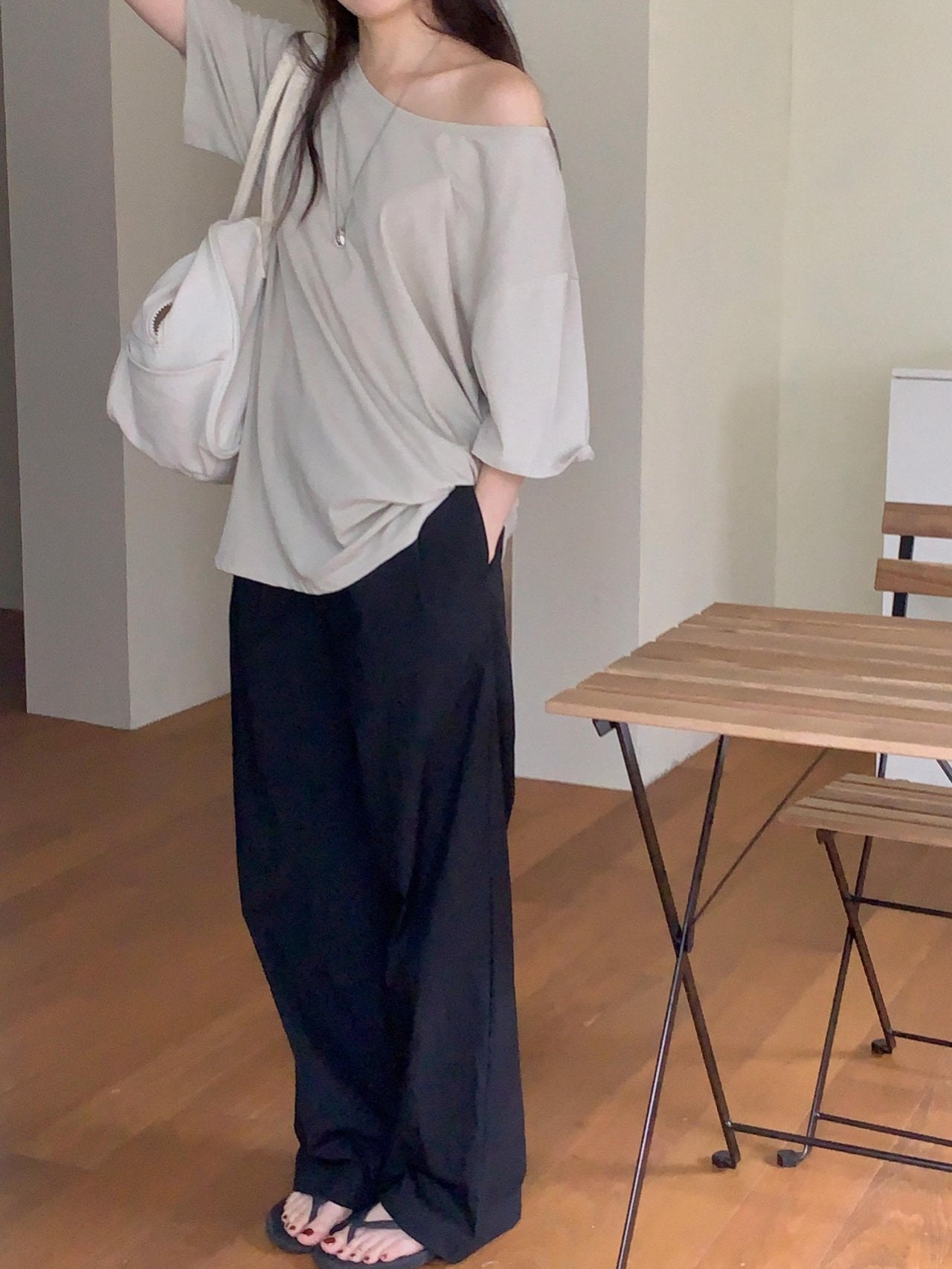 Off-shoulder T-4col