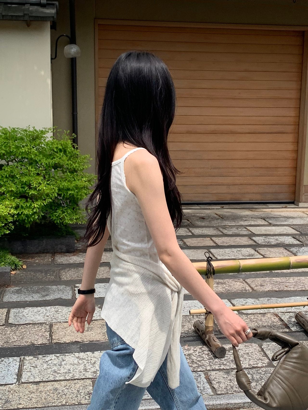 Rose punching lace sleeveless