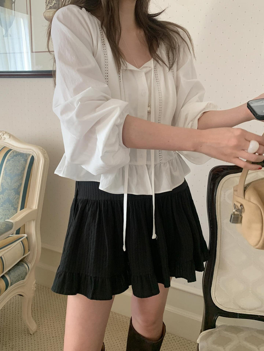 darling frill blouse