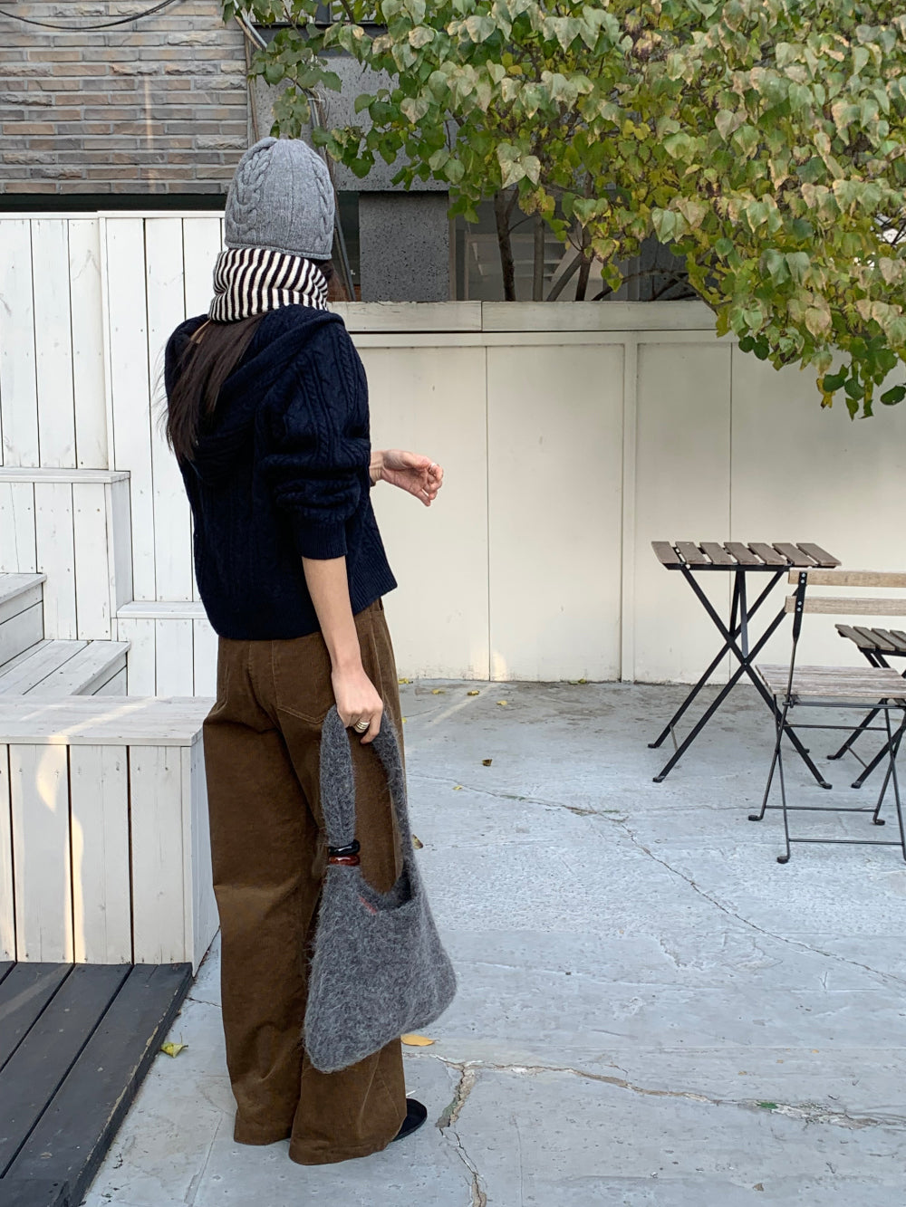 mona hood cardigan-3col