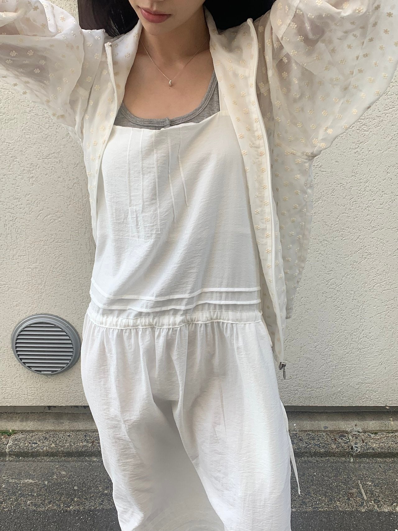 Flow pintuck lace long onepiece