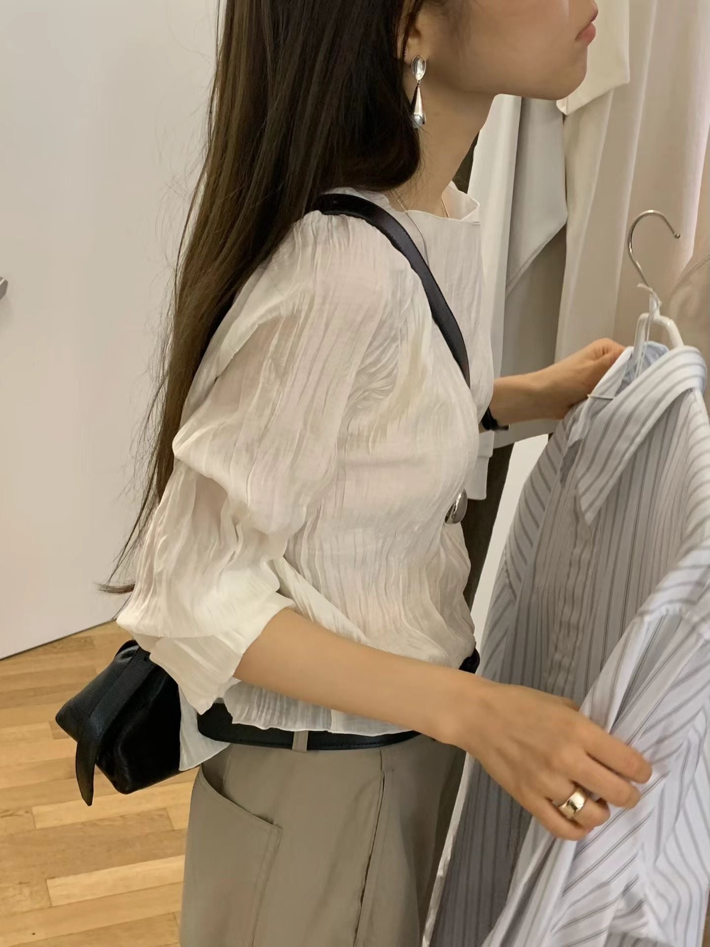 Ounce more wrinkle 2way blouse-2col