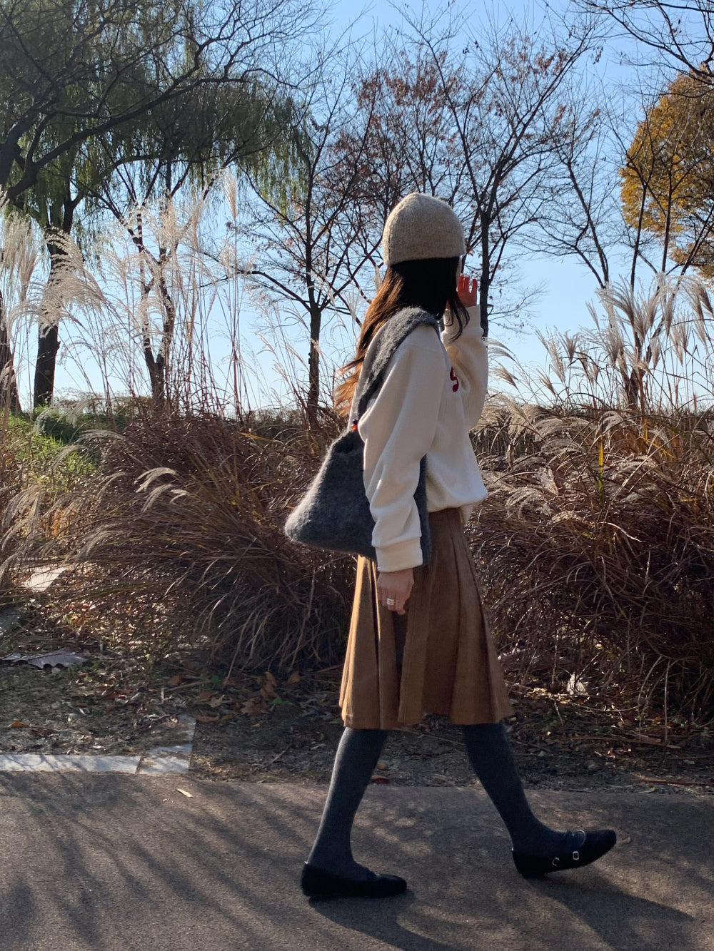 some suede skirt-2col