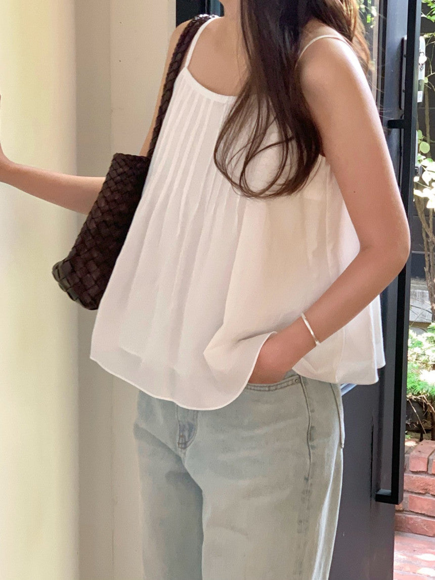 Lobe pintuck sleeveless blouse-2col