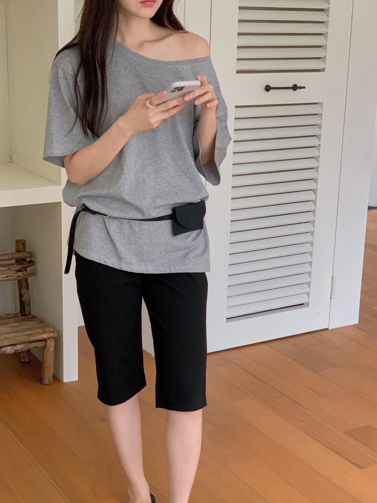 Off-shoulder T-4col