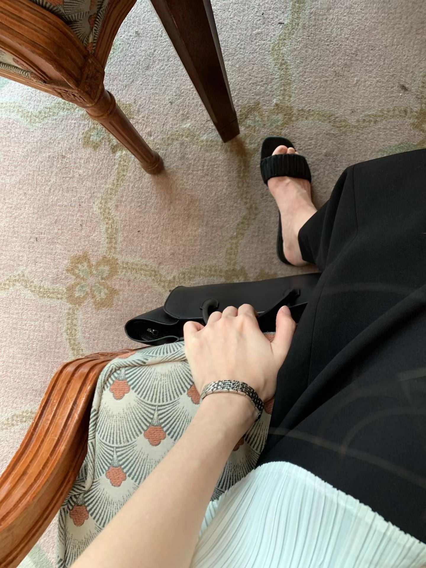 230即納 Ounce ria satin slippers
