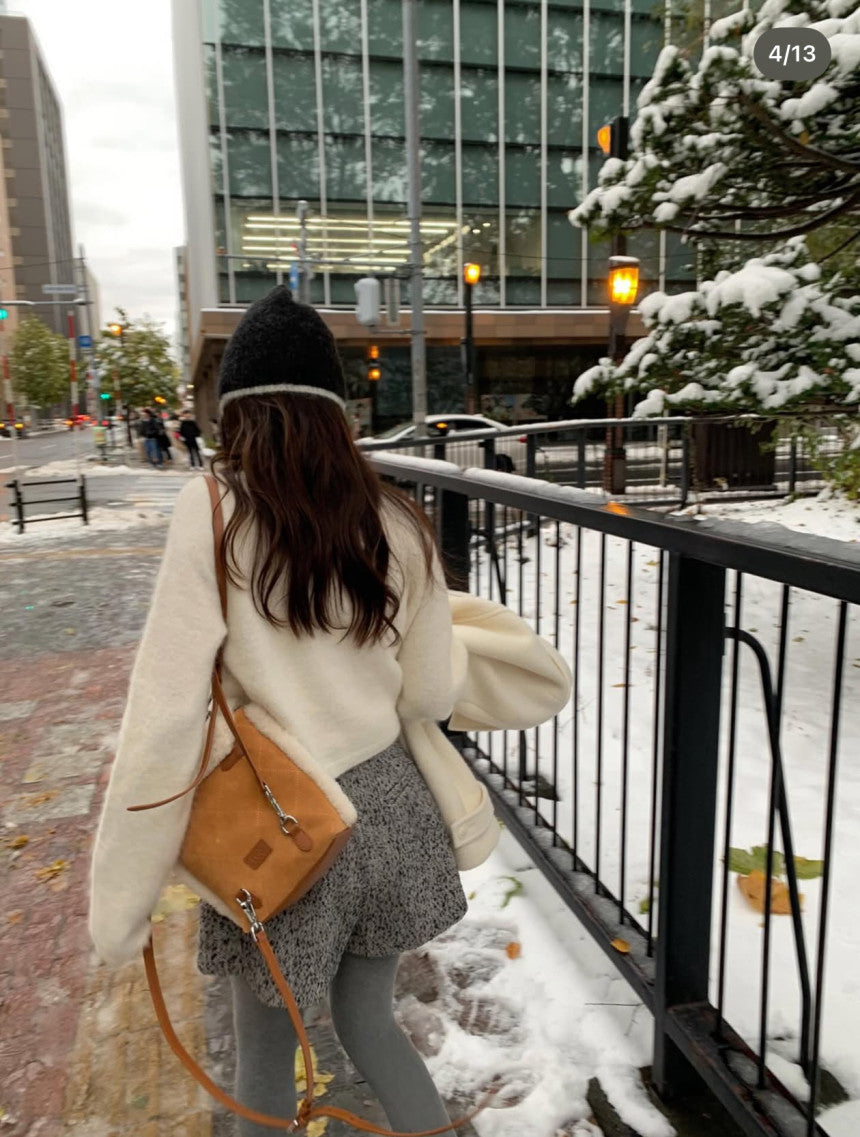 Return tweed shorts-2col