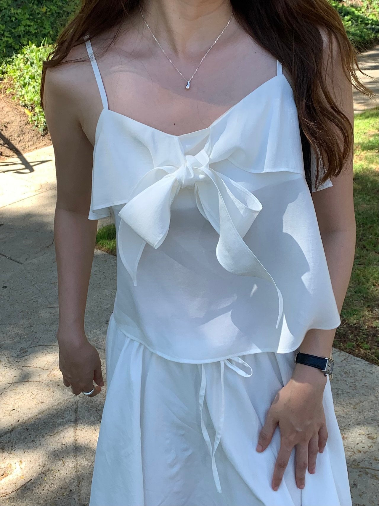 Seline ribbon sleeveless blouse-2col