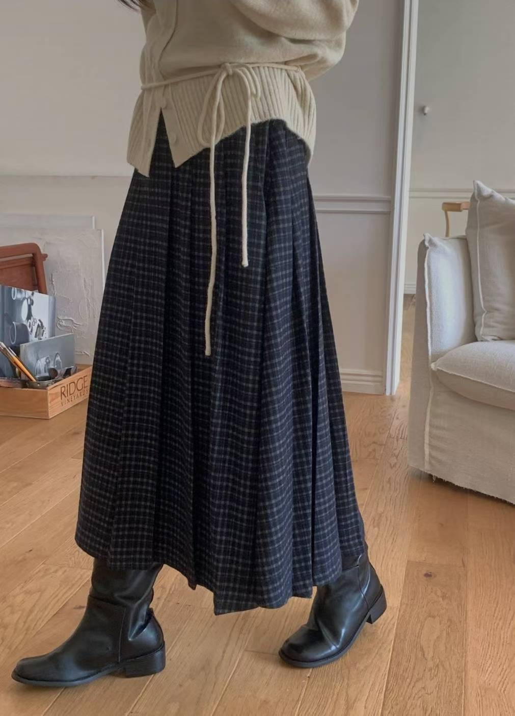 check pleated skirt