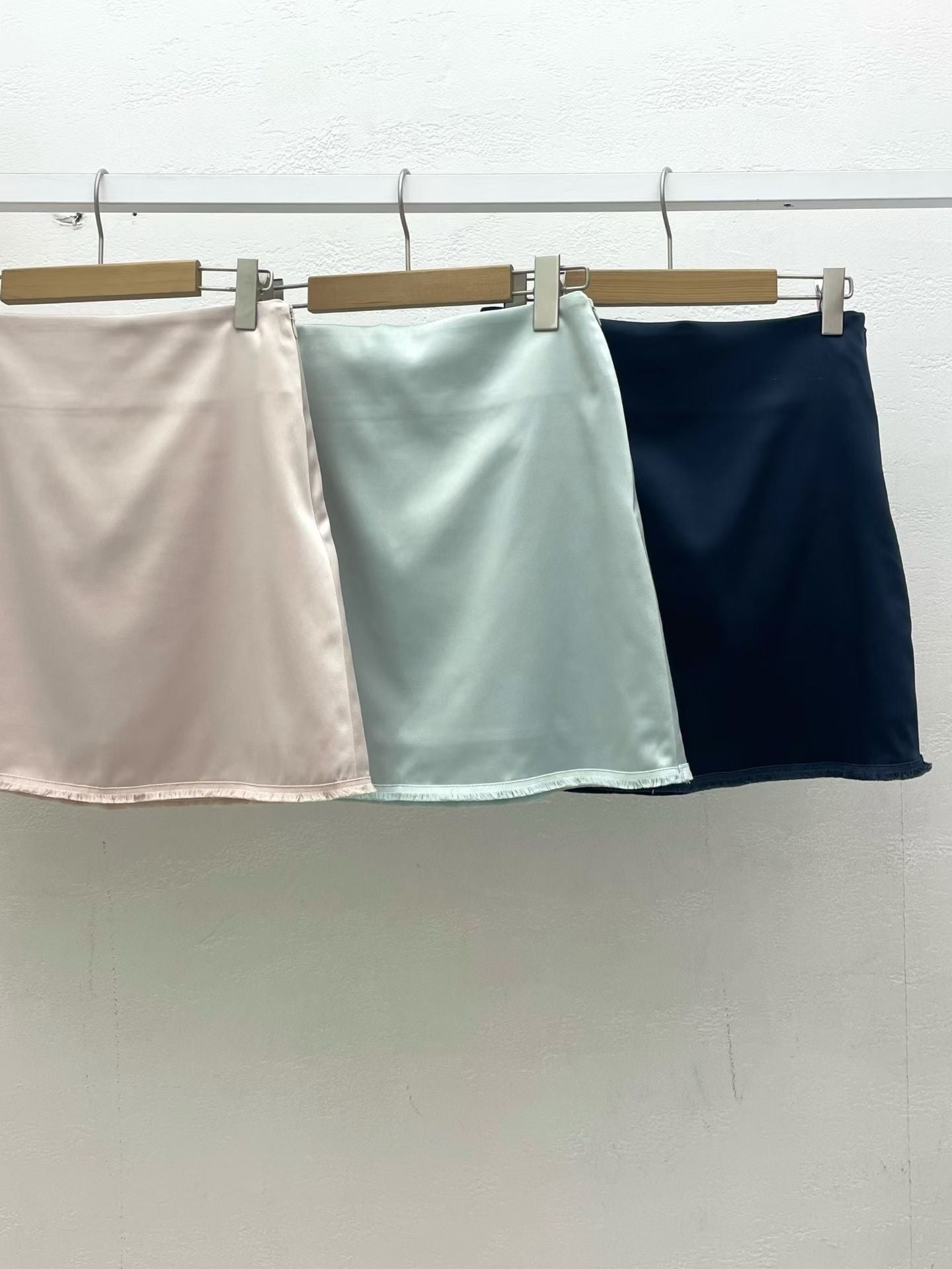 Deondo taseul satin skirt-3col