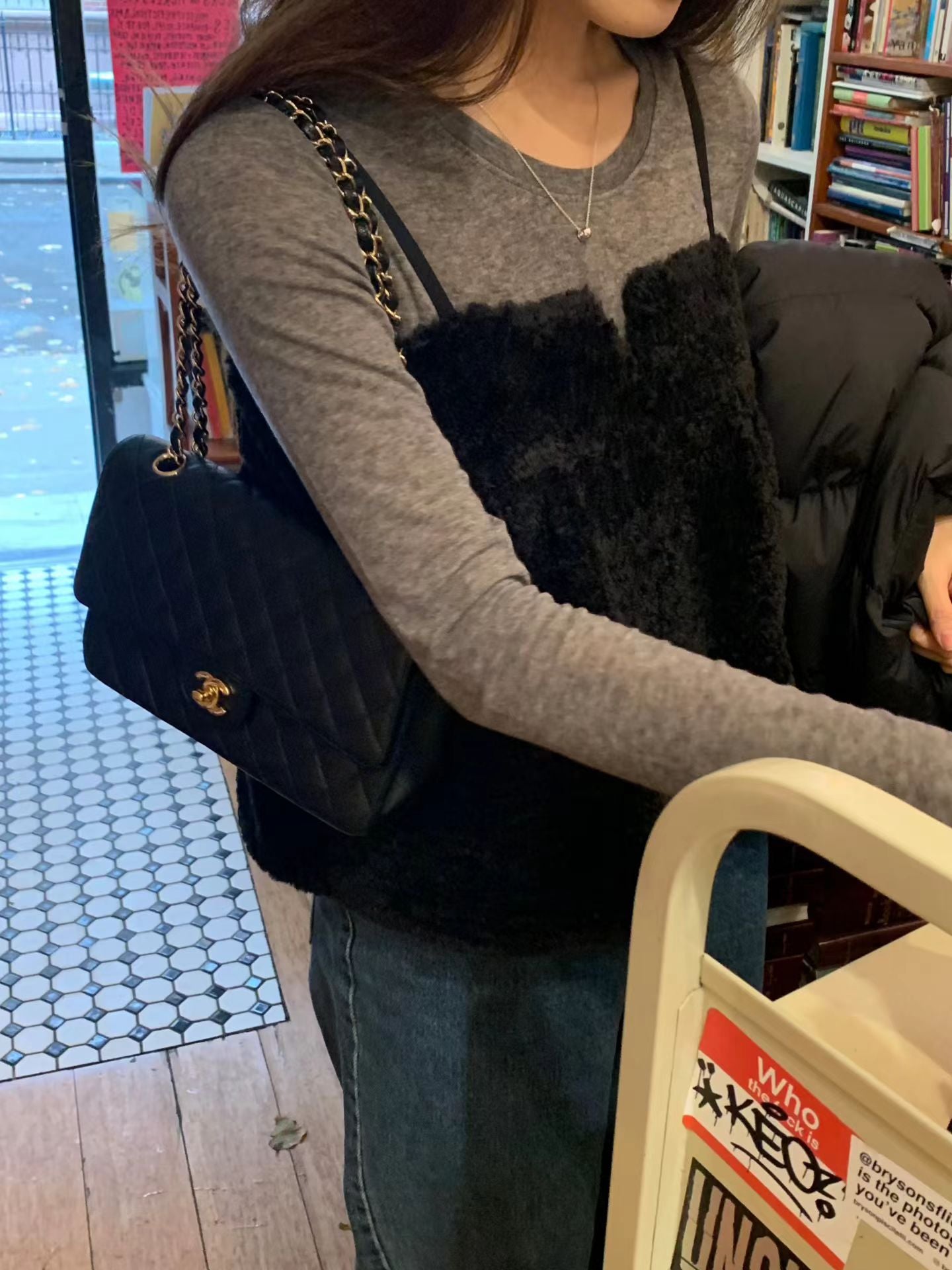 Ounce shea layered T-3col