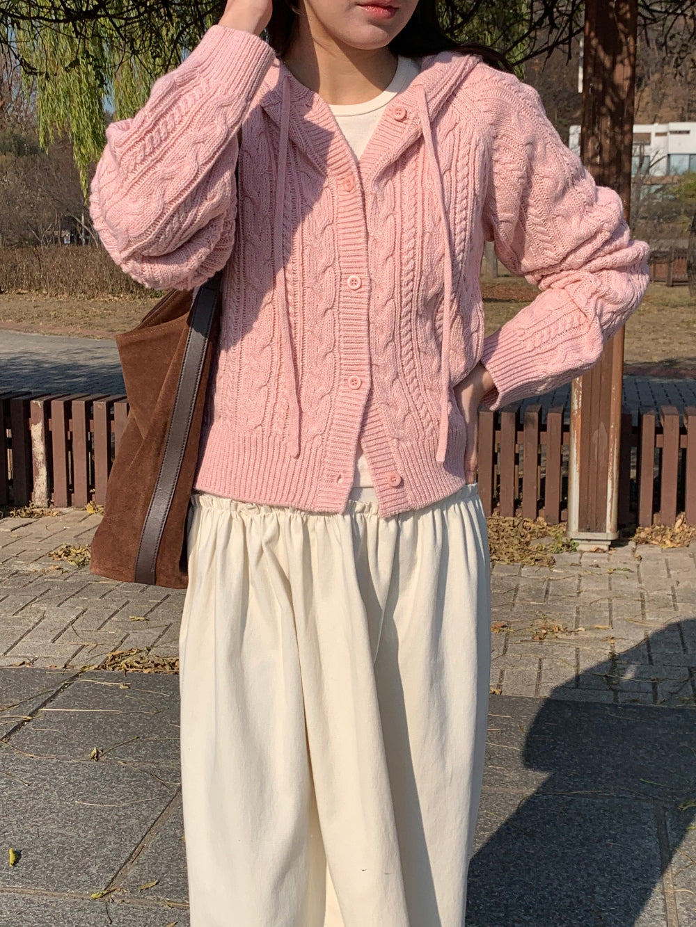 mona hood cardigan-3col