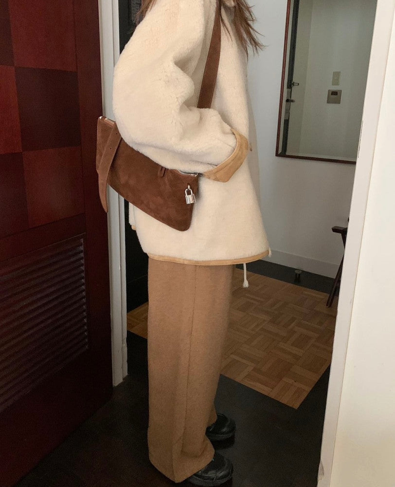 Half river mustang-2col