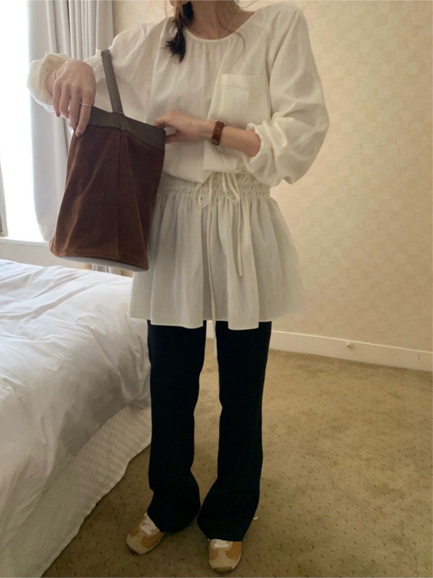 semi-bootcut slacks