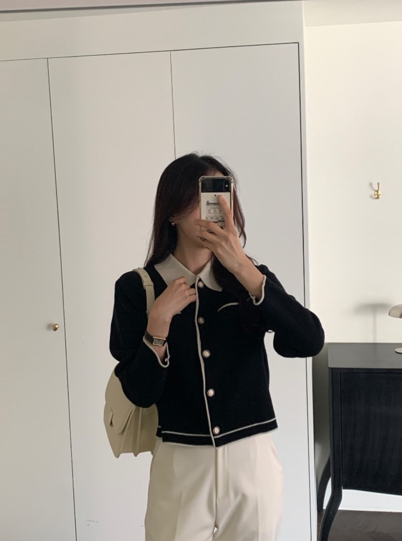 Letter cardigan-3col
