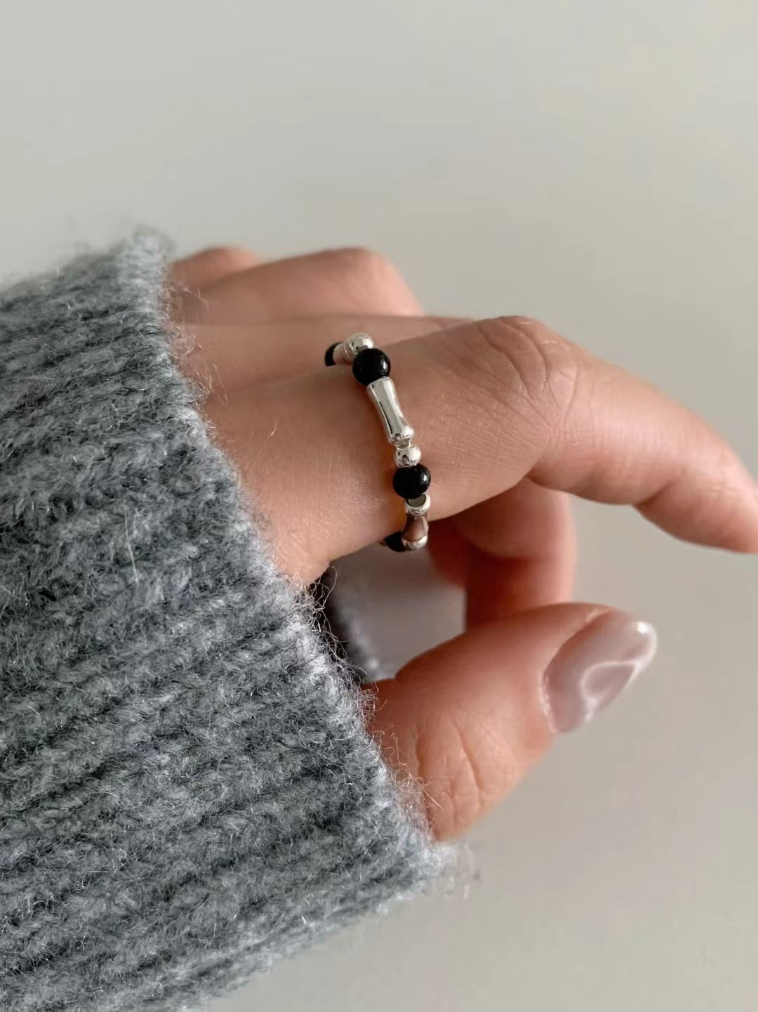 Pentagon Onyx Banding ring-2col